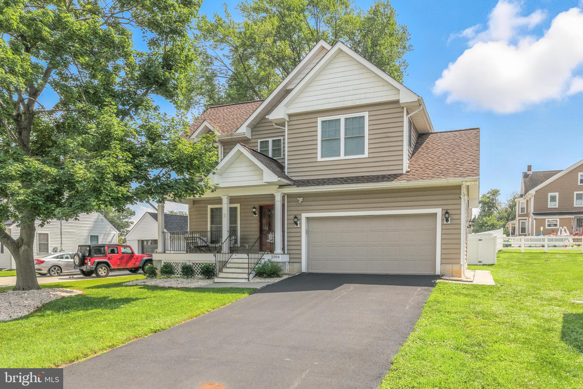 2504 Cedar Ave
