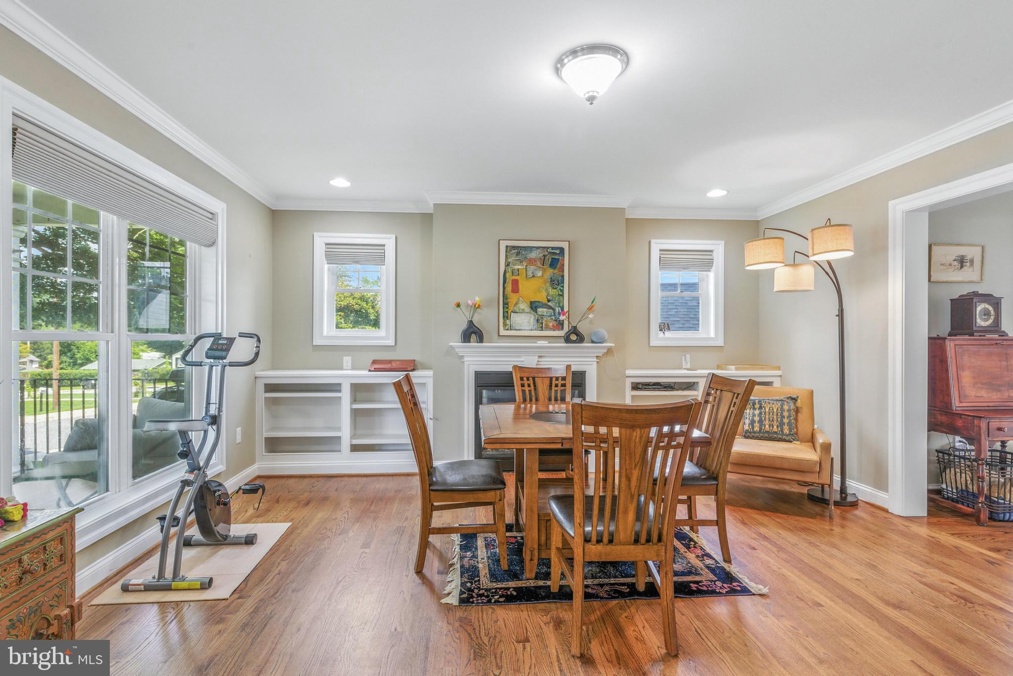 2504 Cedar Ave