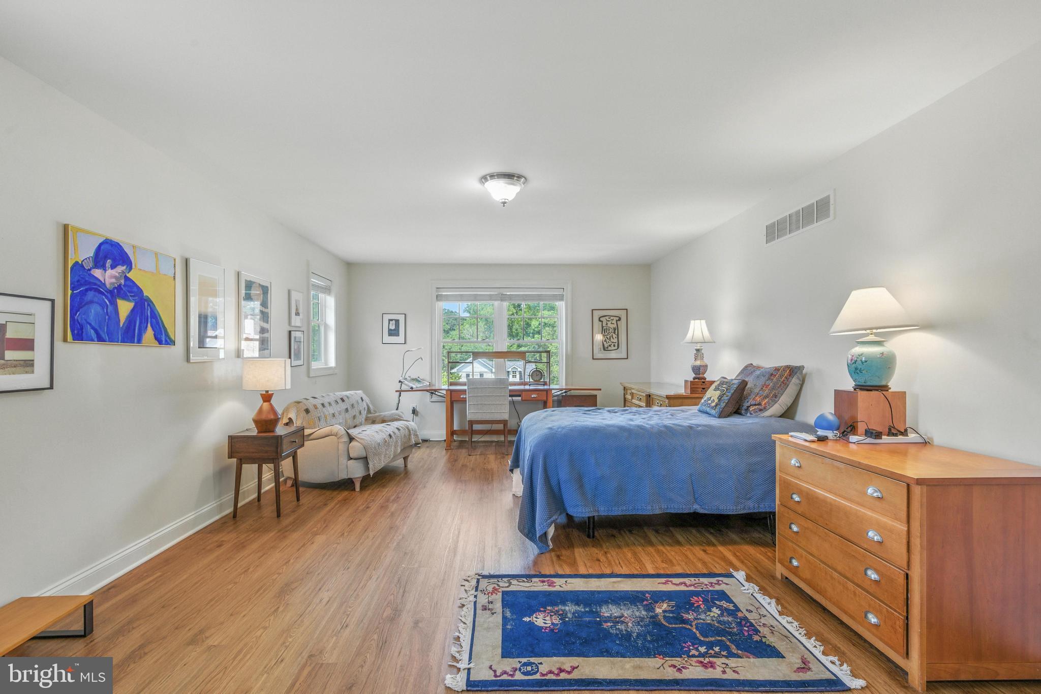 2504 Cedar Ave