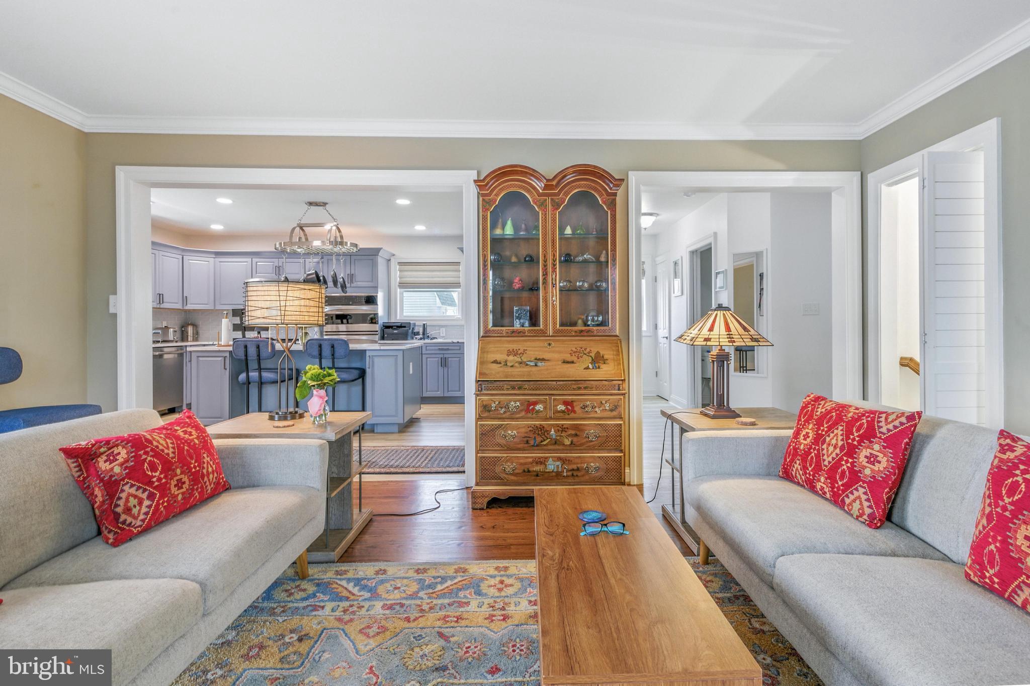 2504 Cedar Ave