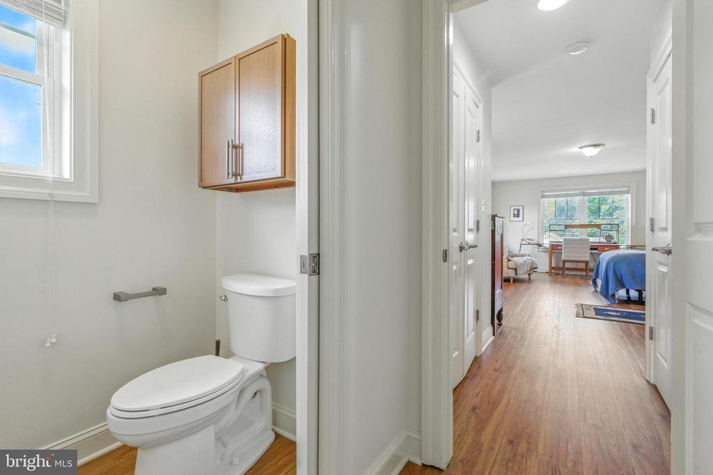 2504 Cedar Ave