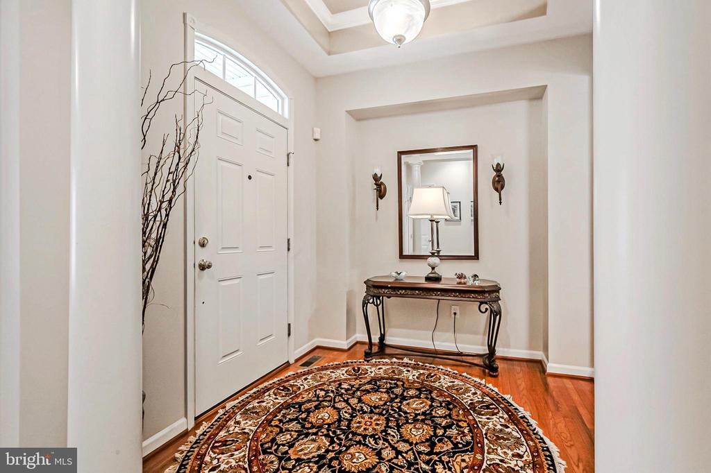 218 Glenshee Dr