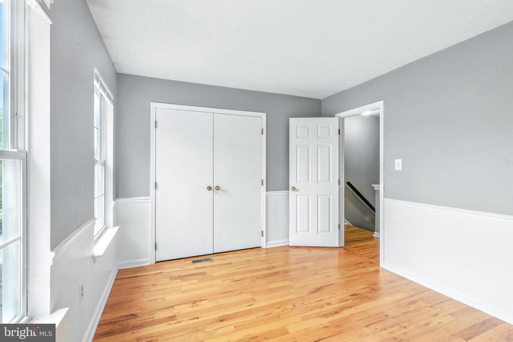 111 GATEWAY DR