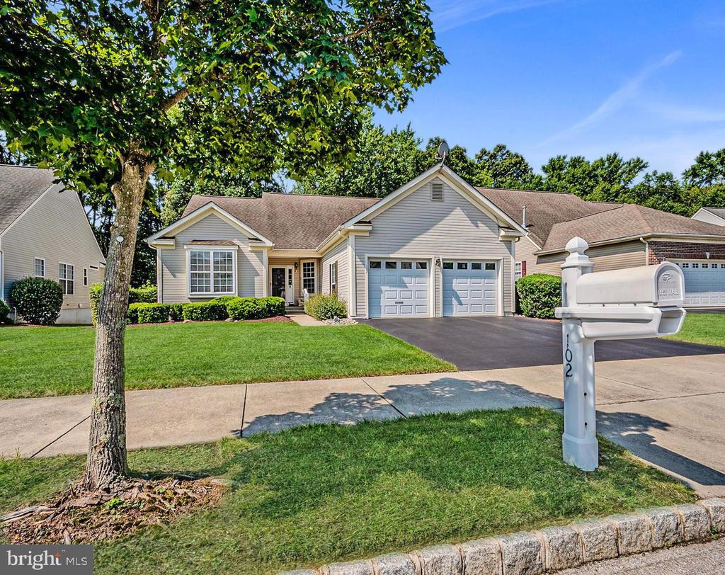 102 Springmill Dr
