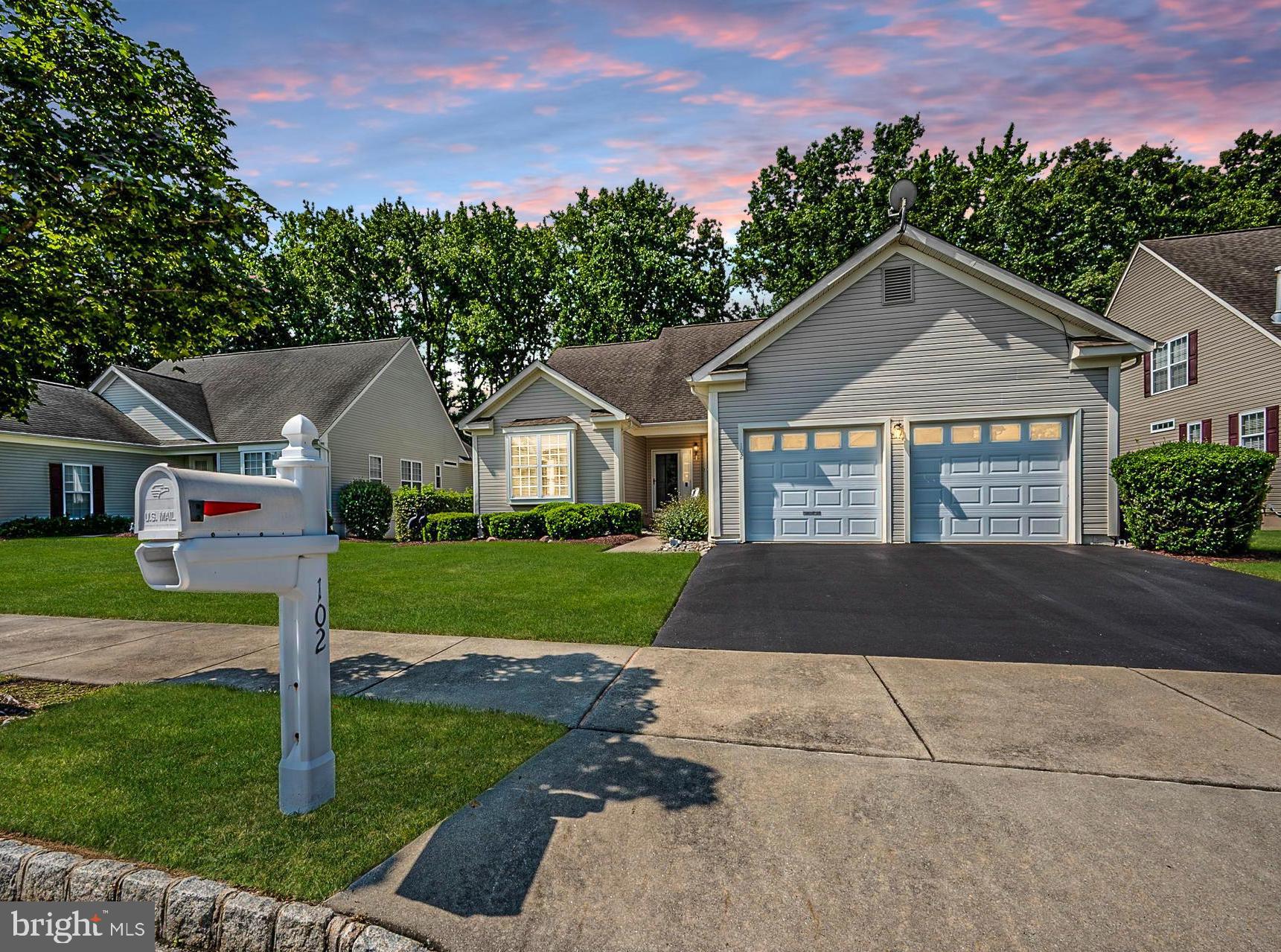 102 Springmill Dr