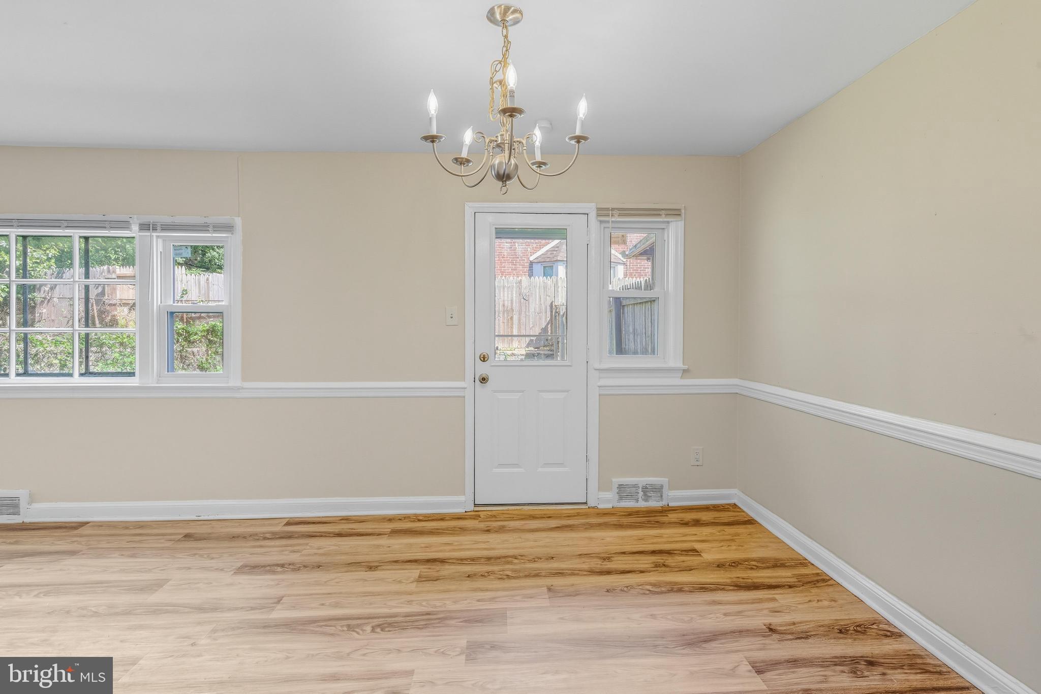 18 S PENNEWELL DRIVE