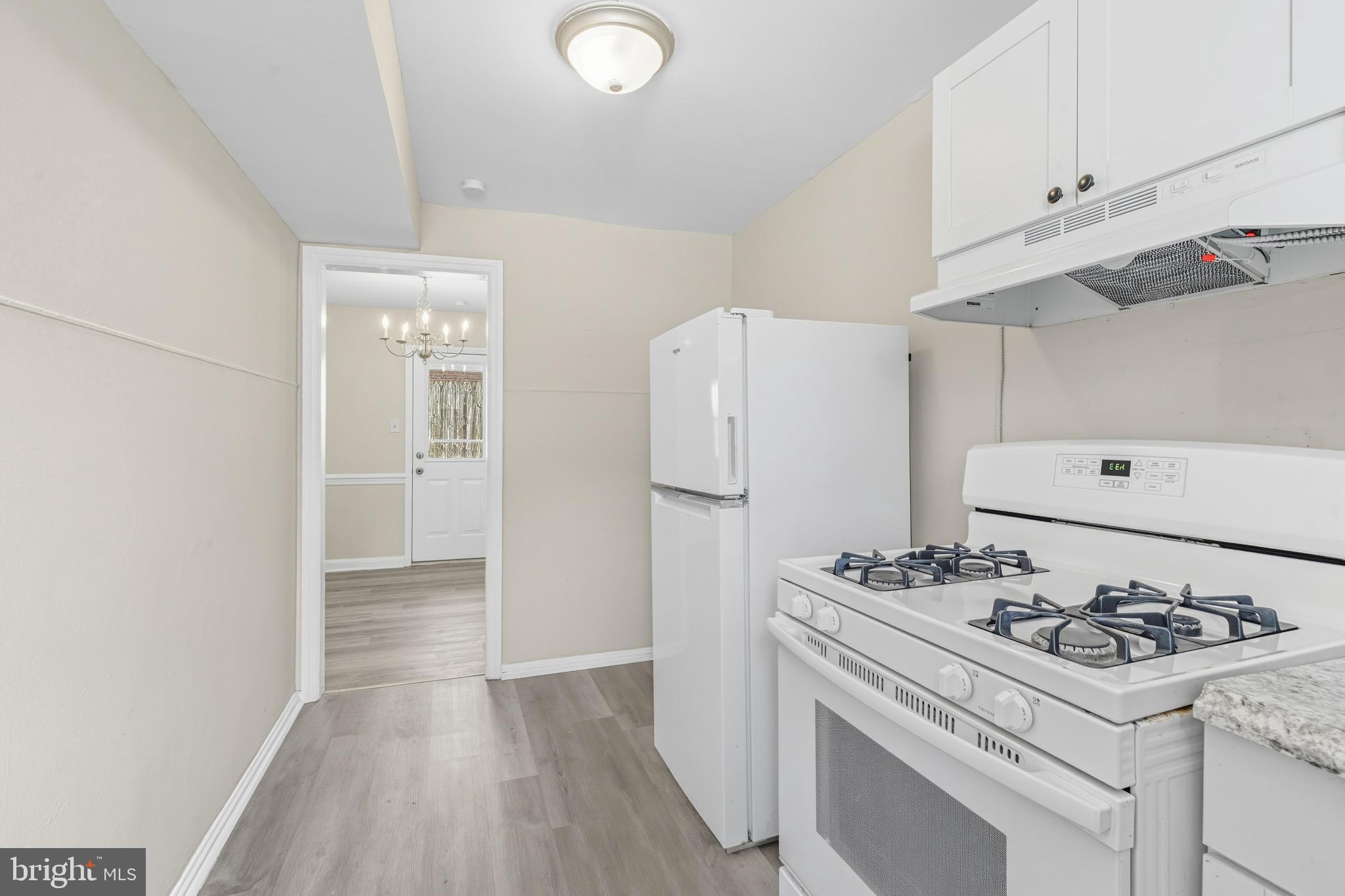 18 S PENNEWELL DRIVE