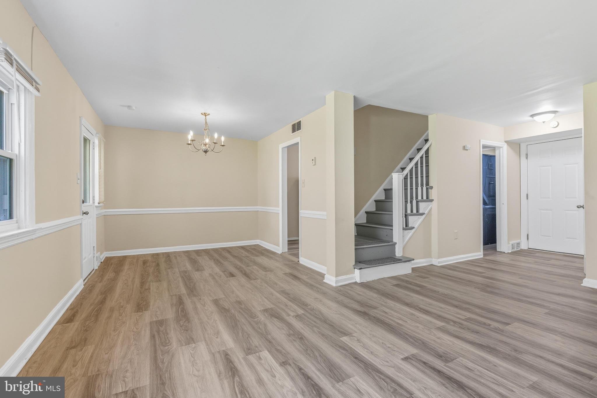 18 S PENNEWELL DRIVE