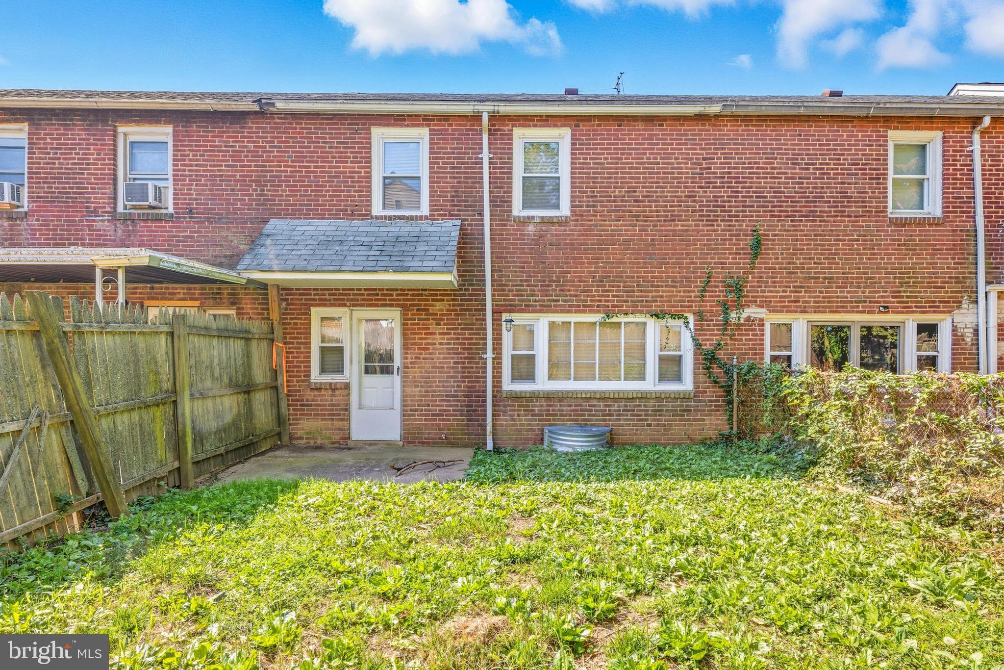 18 S PENNEWELL DRIVE