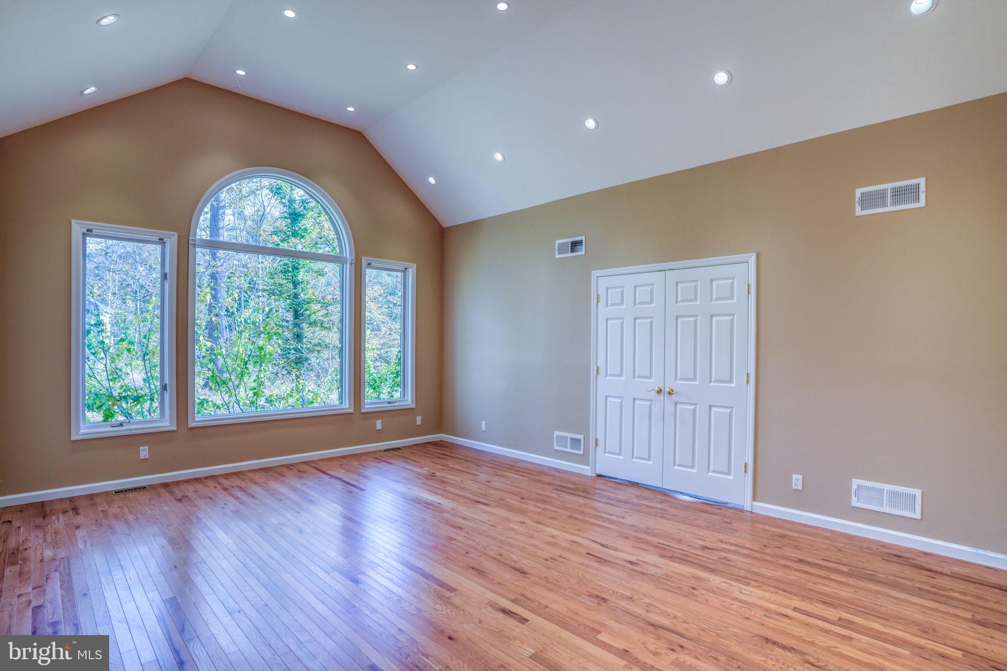 15 KRAFFERT COURT