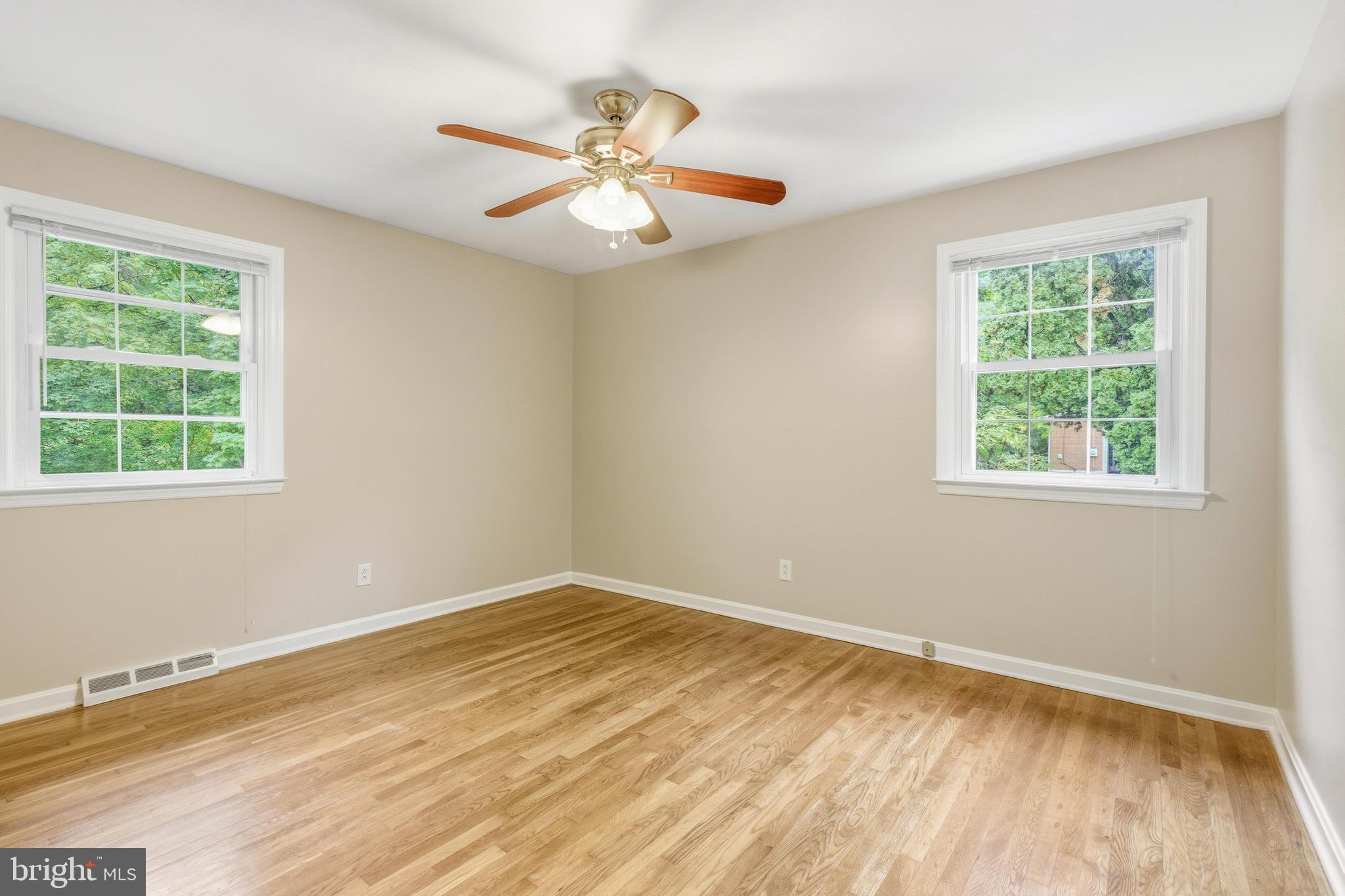 2623 E RIDING DRIVE