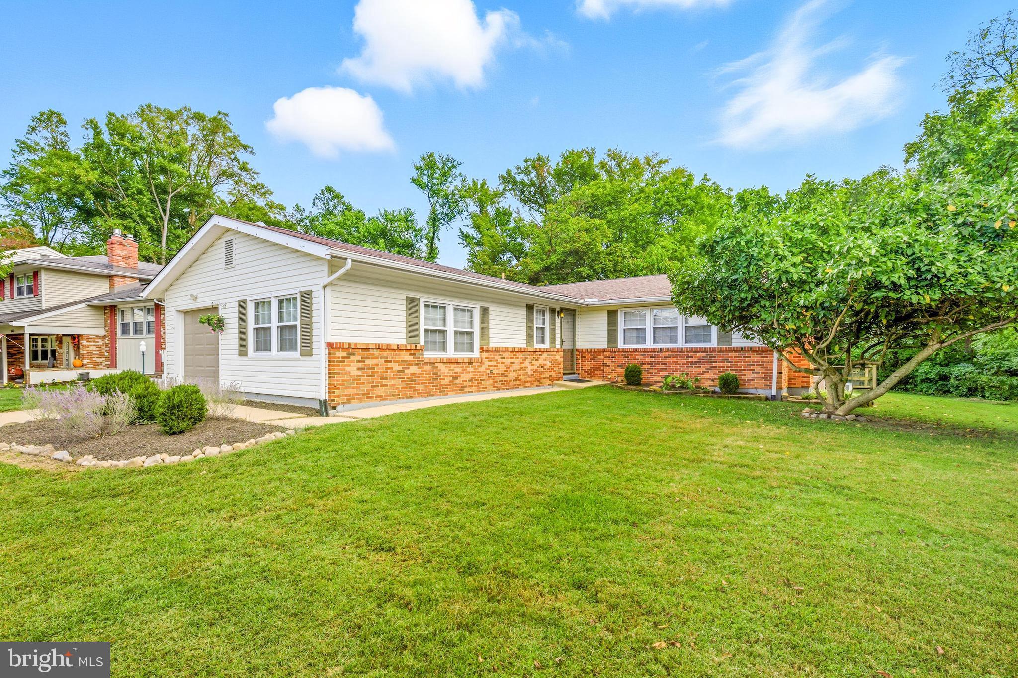 2623 E RIDING DRIVE