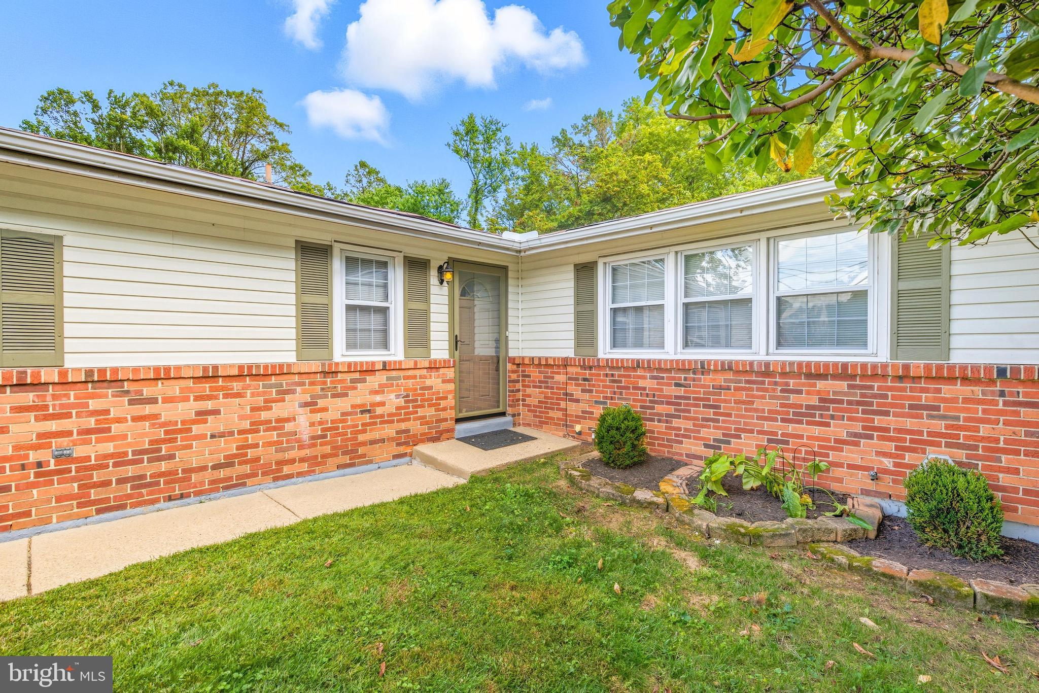 2623 E RIDING DRIVE