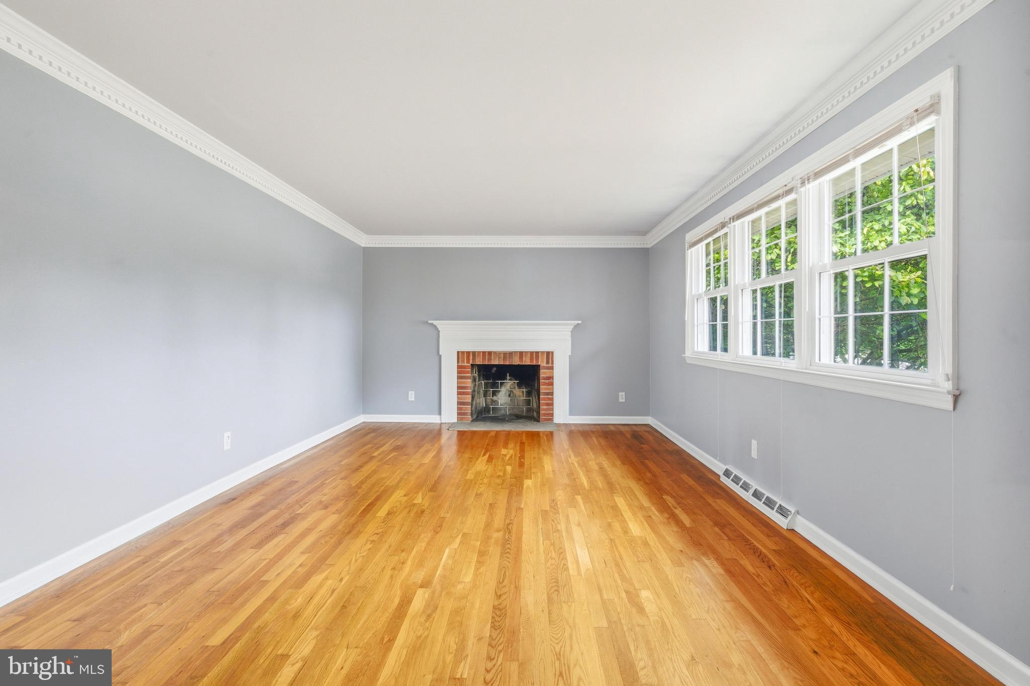 2623 E RIDING DRIVE