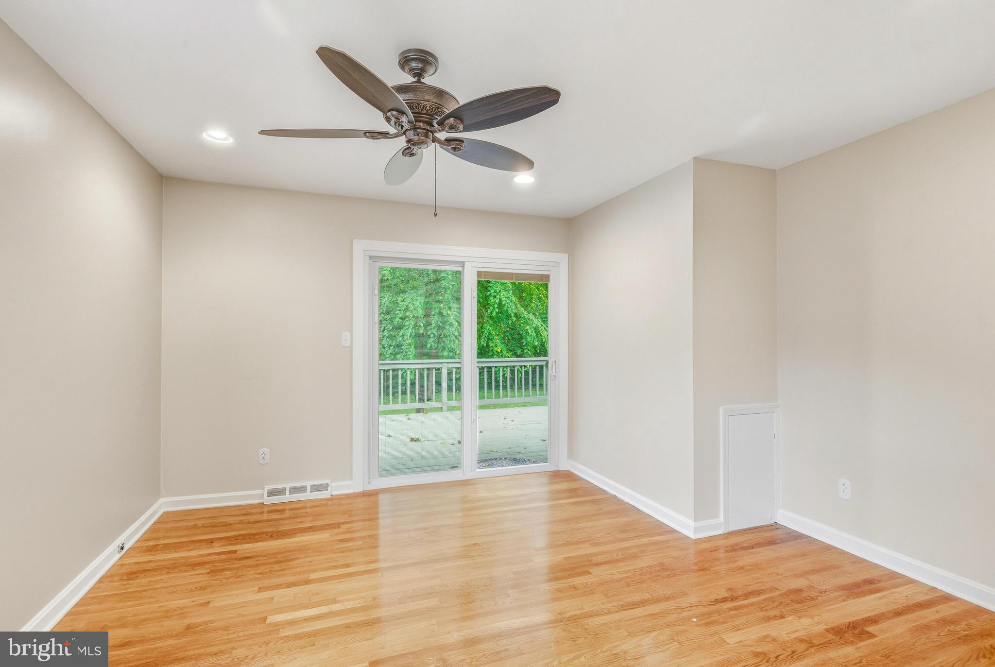 2623 E RIDING DRIVE