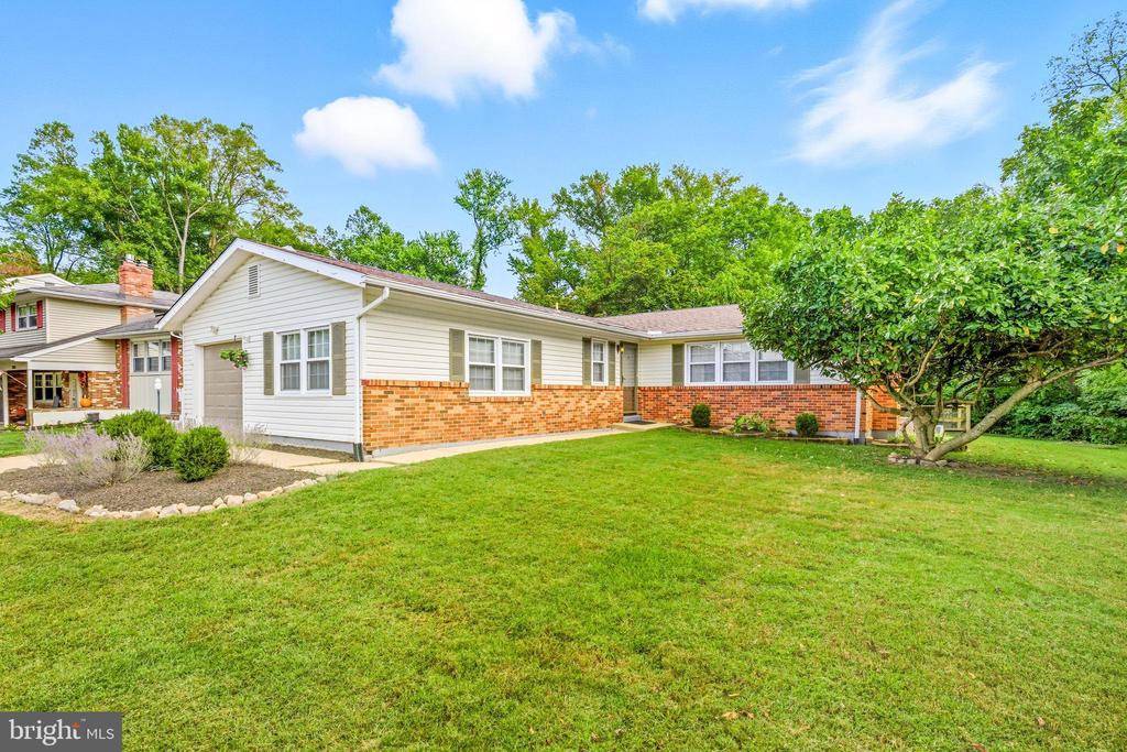 2623 E RIDING DRIVE