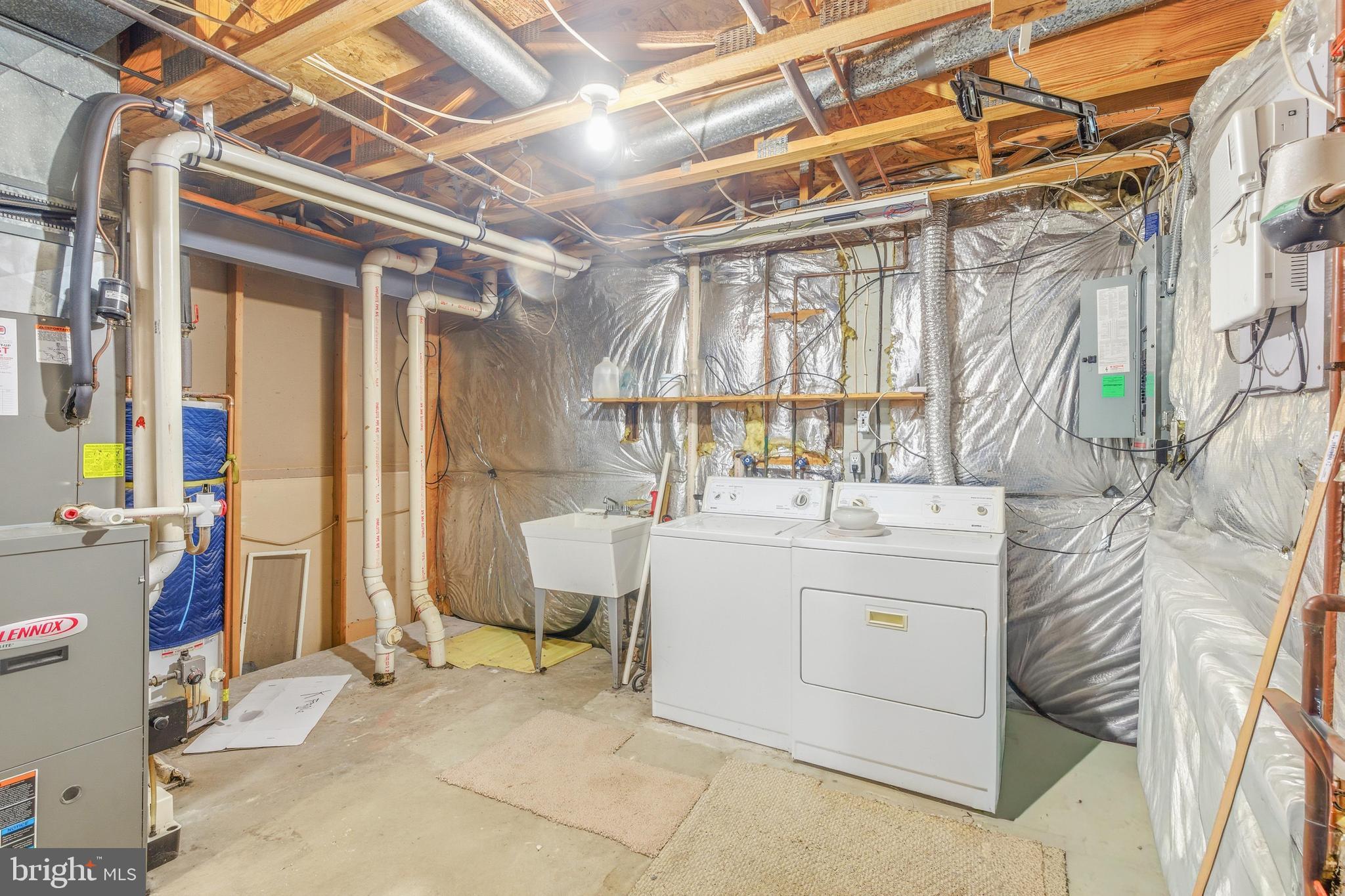 117 W SHETLAND COURT