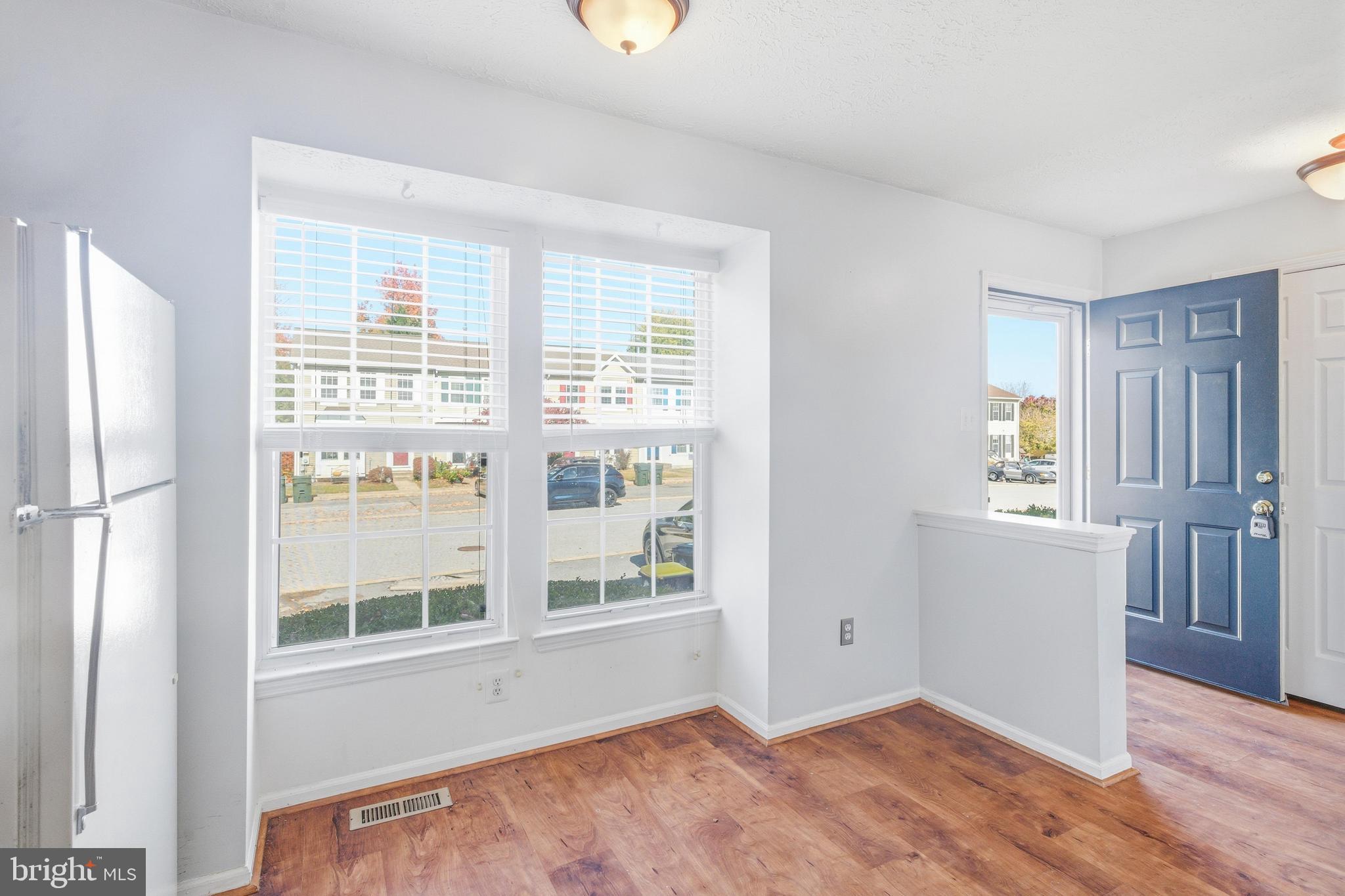 117 W SHETLAND COURT