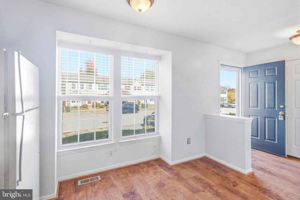 117 W SHETLAND COURT