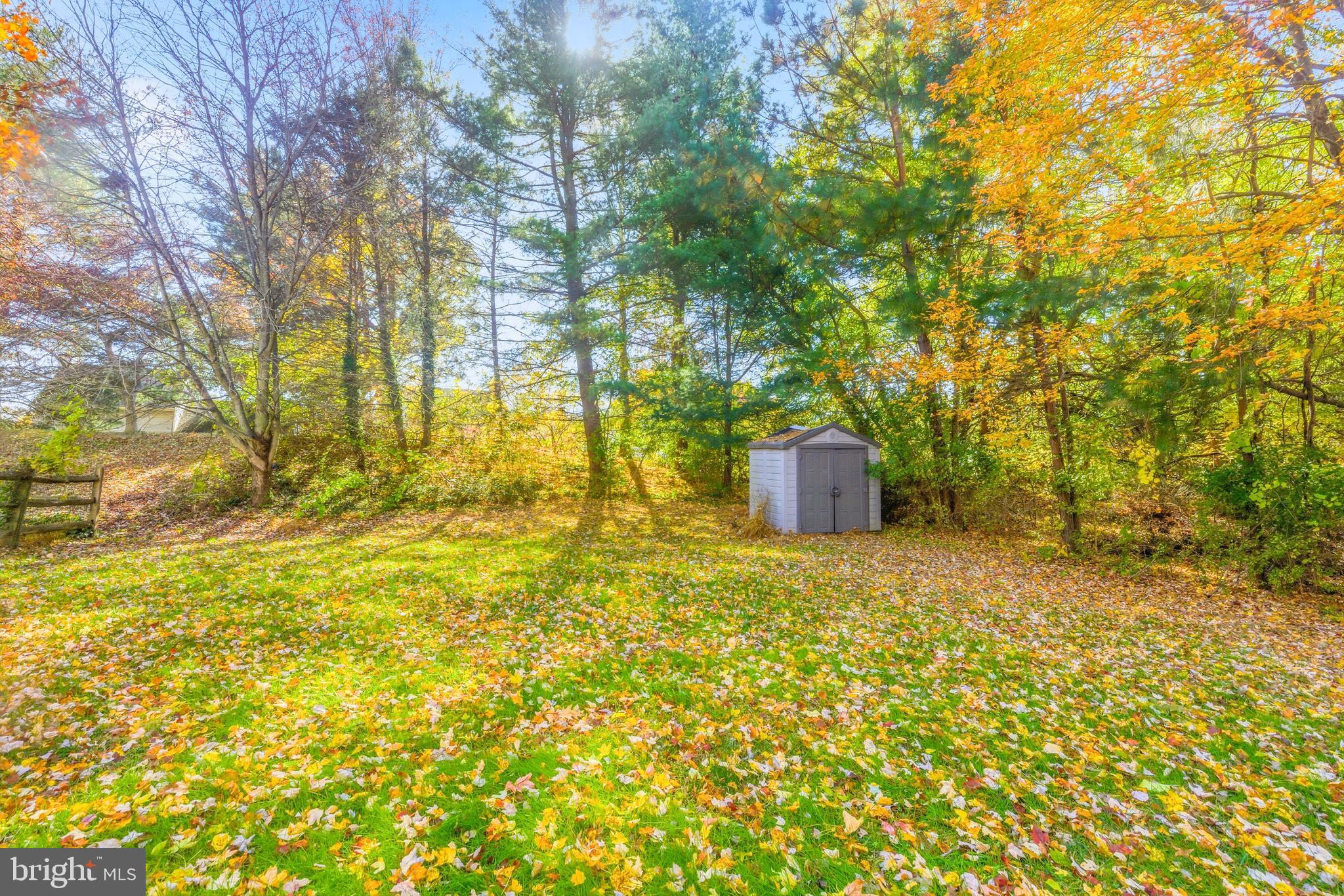 117 W SHETLAND COURT