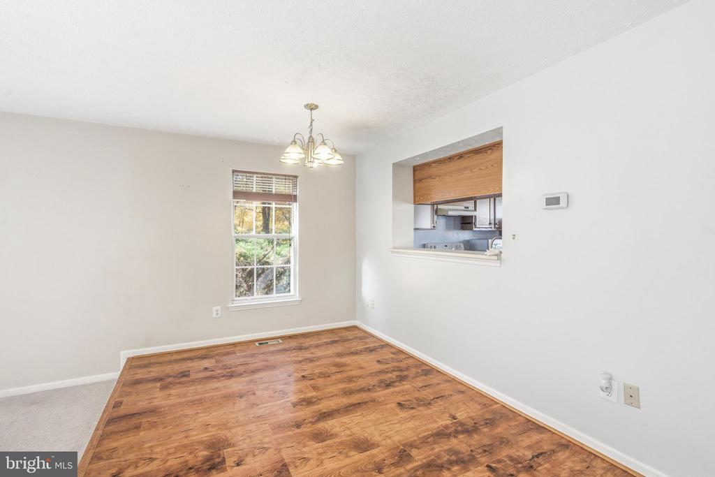117 W SHETLAND COURT
