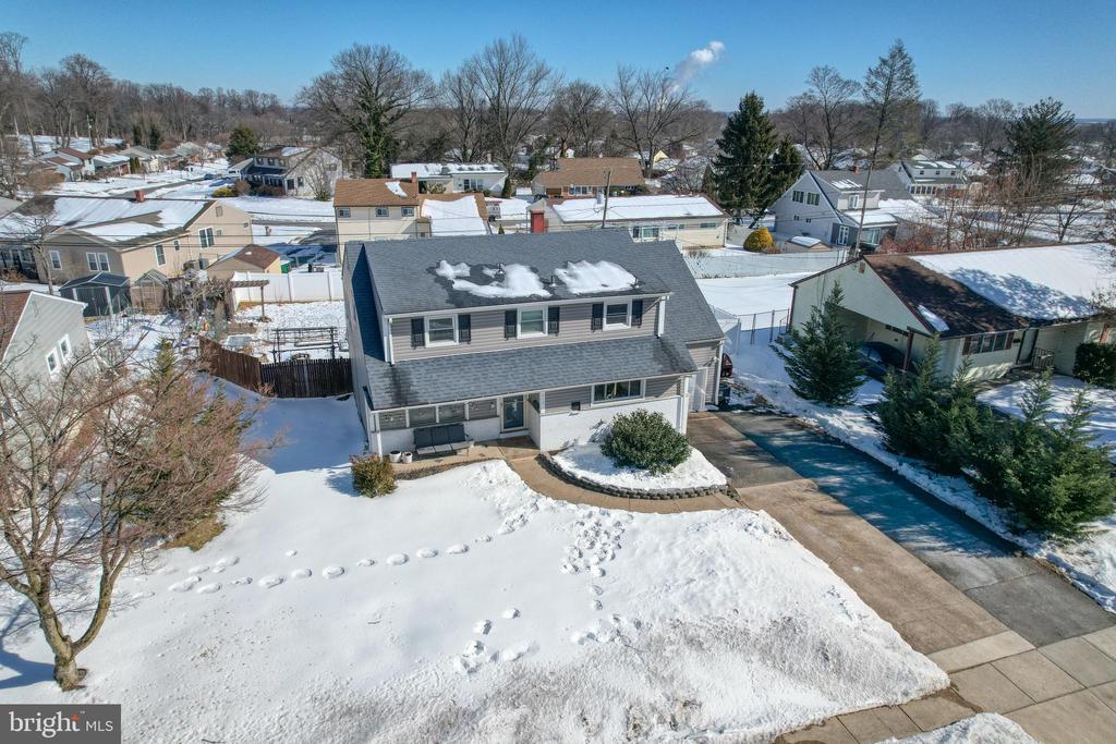 905 HARVEY ROAD