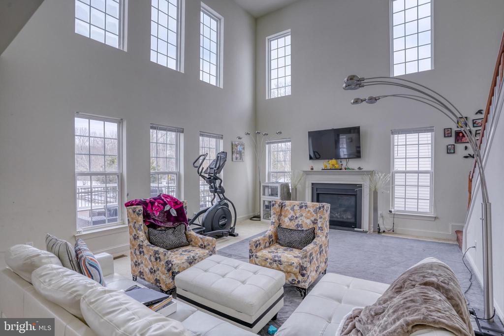 301 E FURROW LANE
