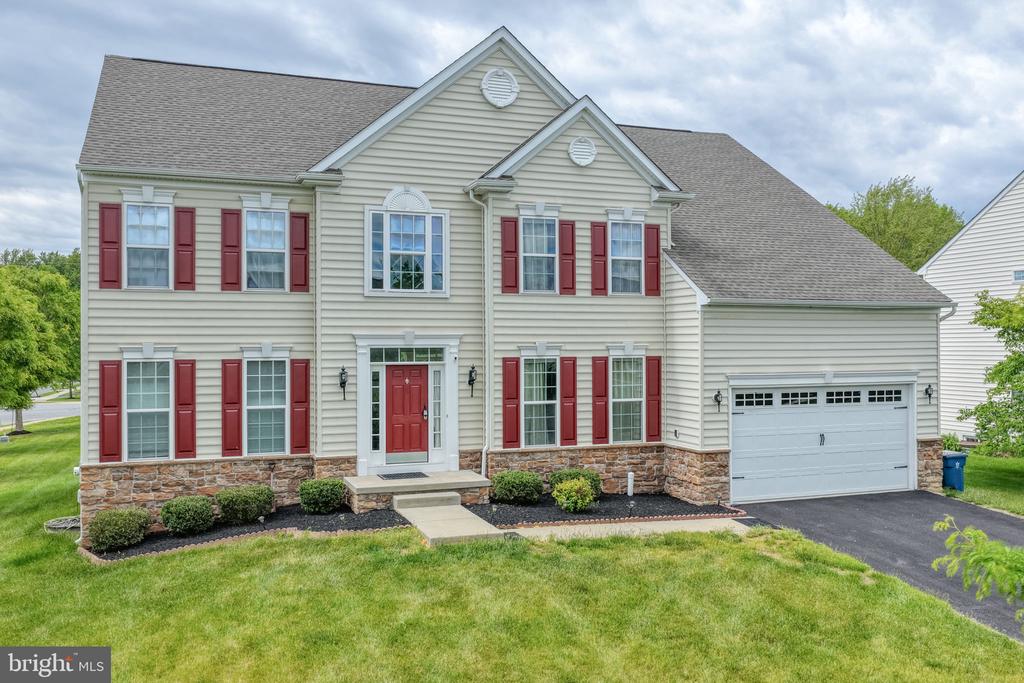 301 E FURROW LANE