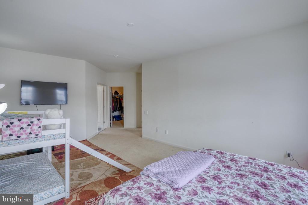 301 E FURROW LANE