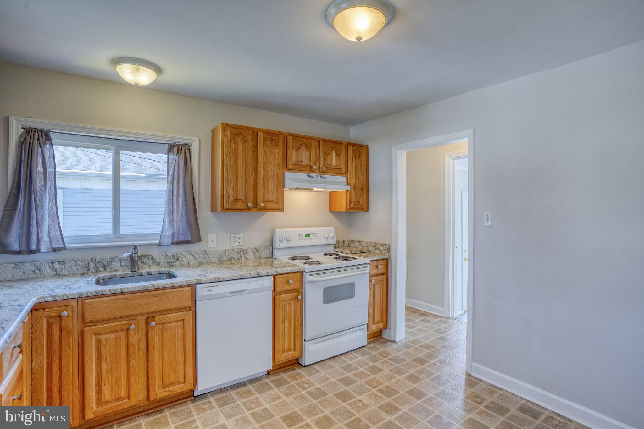 108 E COCHRAN STREET