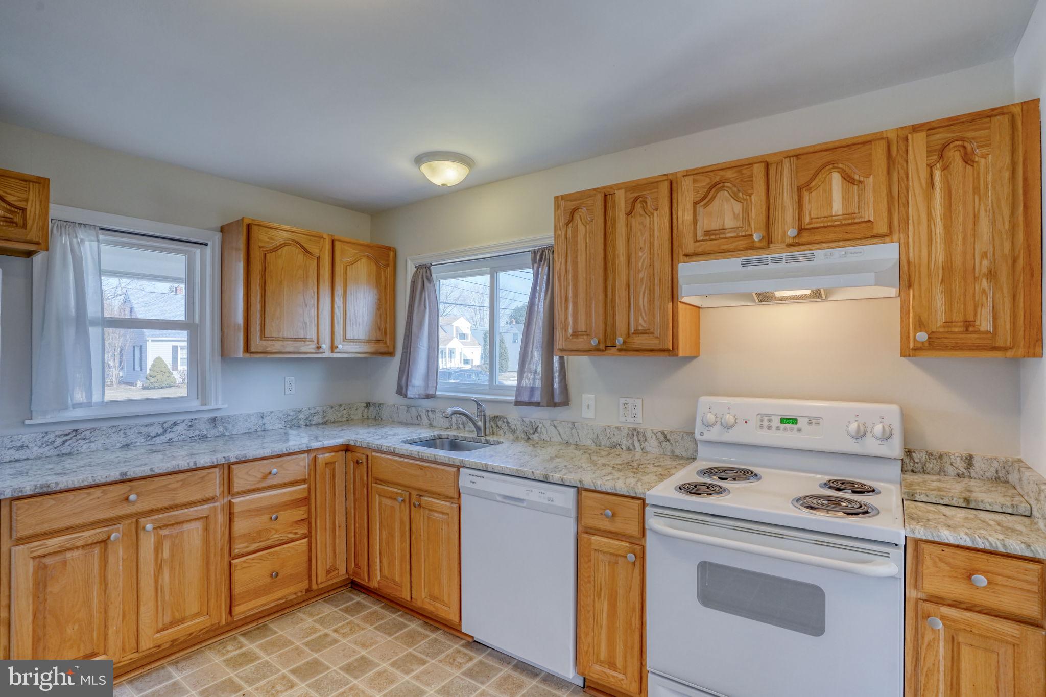 108 E COCHRAN STREET