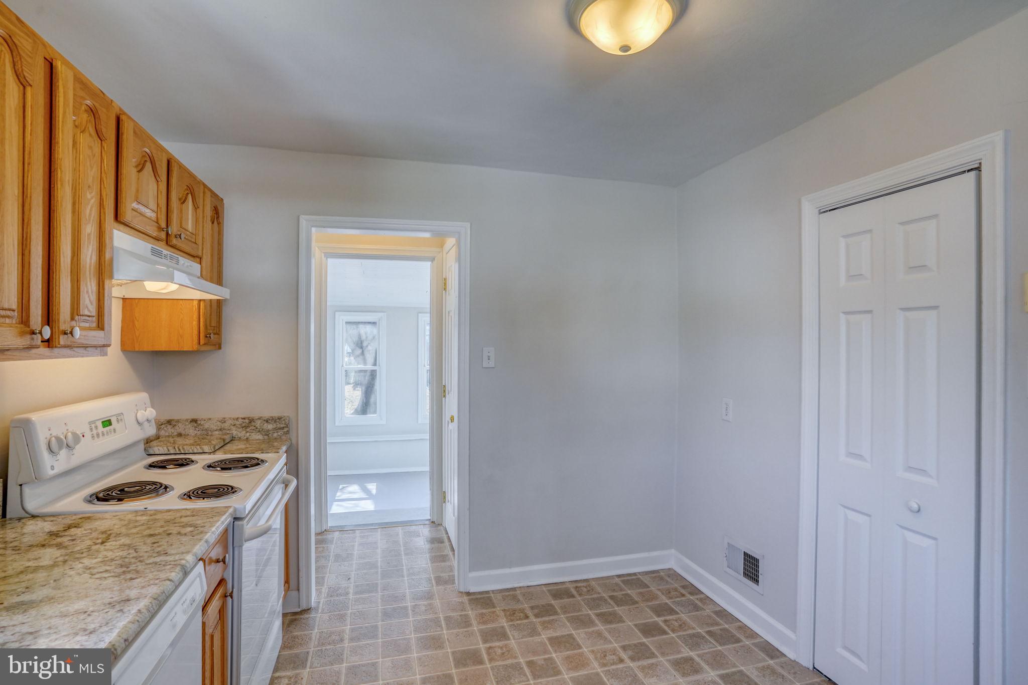 108 E COCHRAN STREET