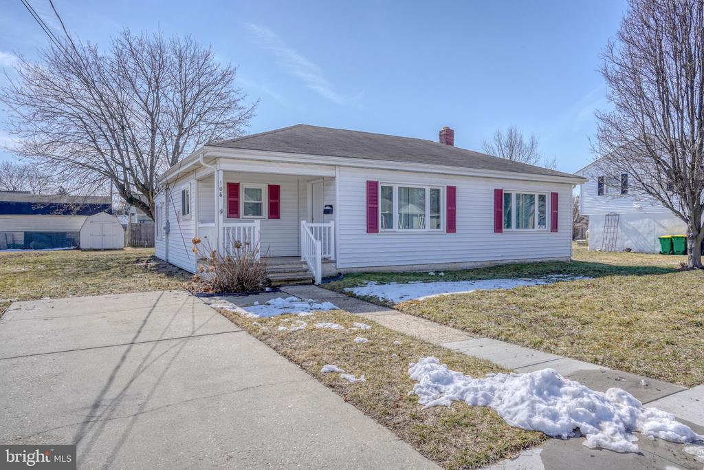 108 E COCHRAN STREET