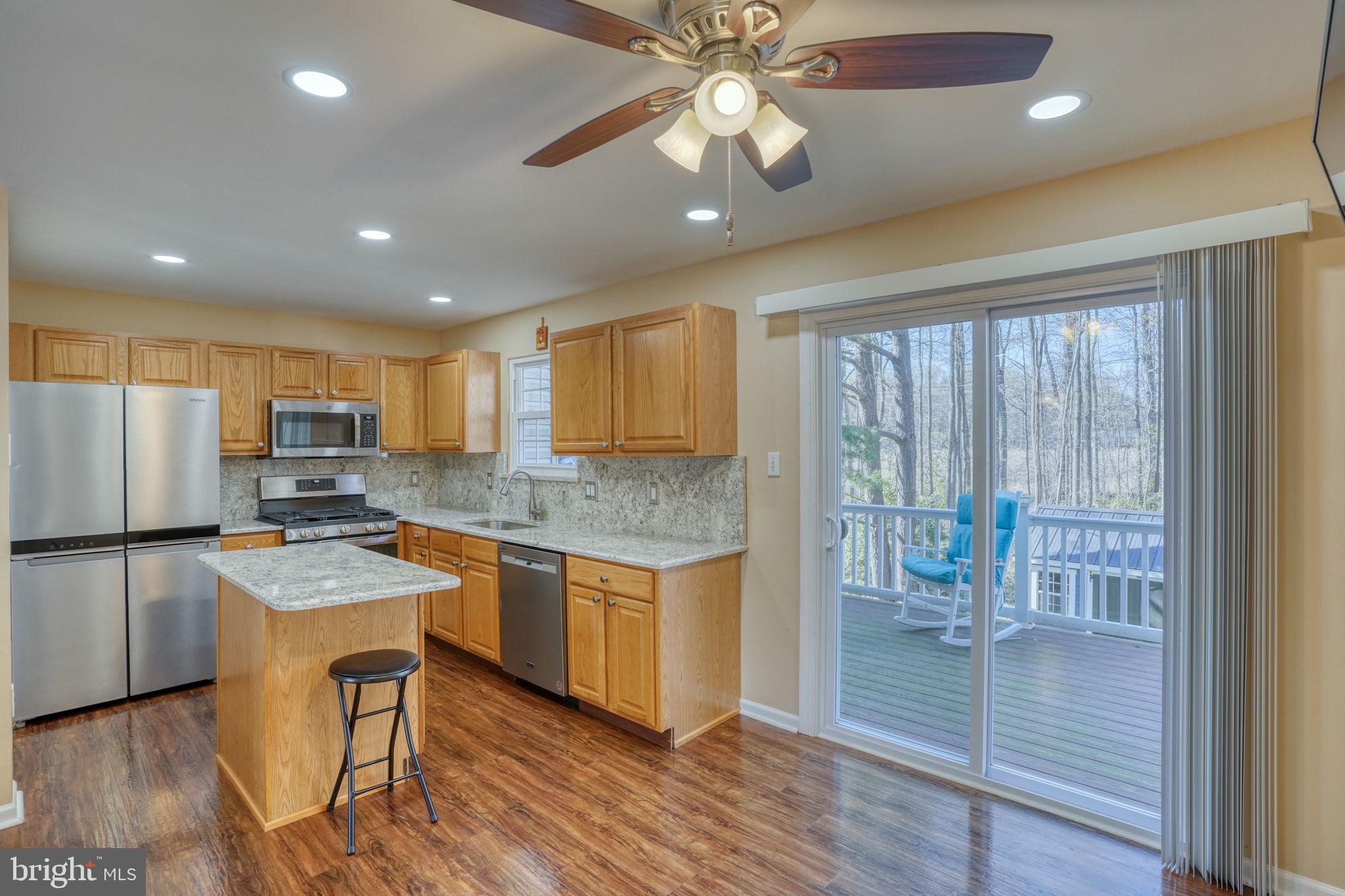 360 N BARRINGTON COURT