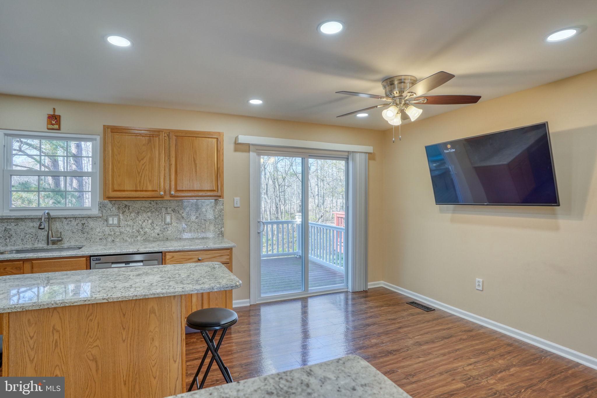 360 N BARRINGTON COURT