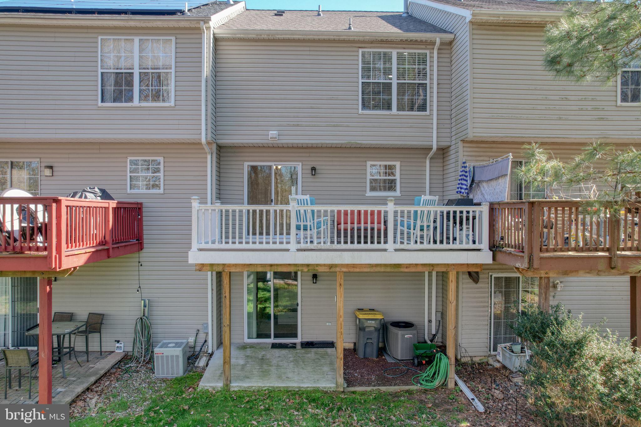 360 N BARRINGTON COURT