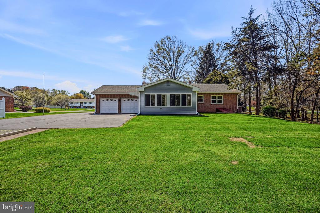 90 CANZONET DRIVE
