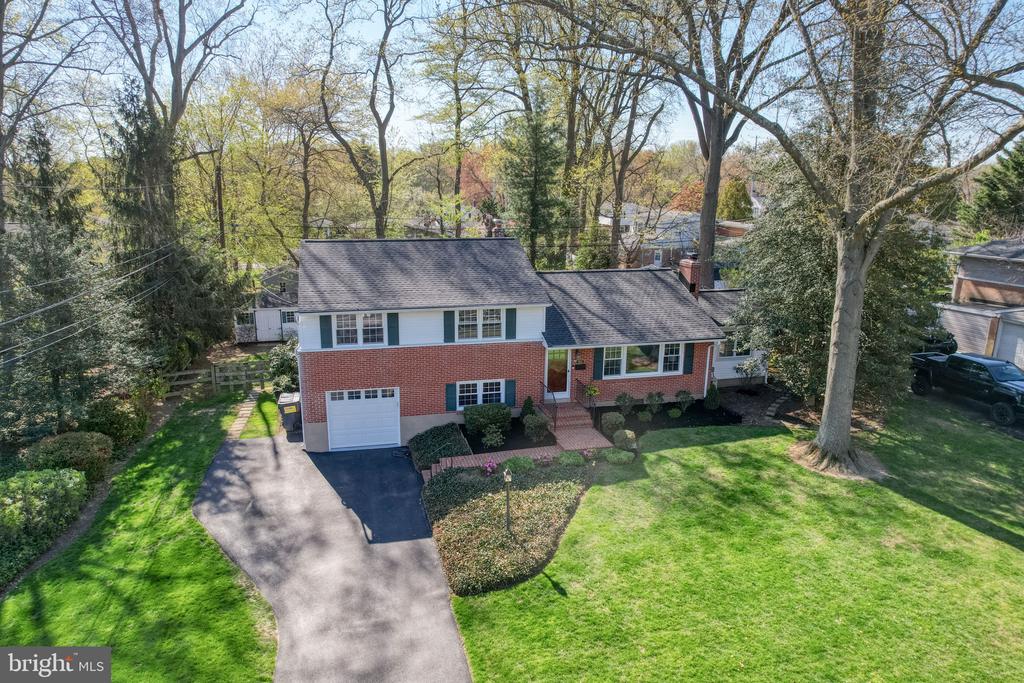 604 IVYDALE ROAD