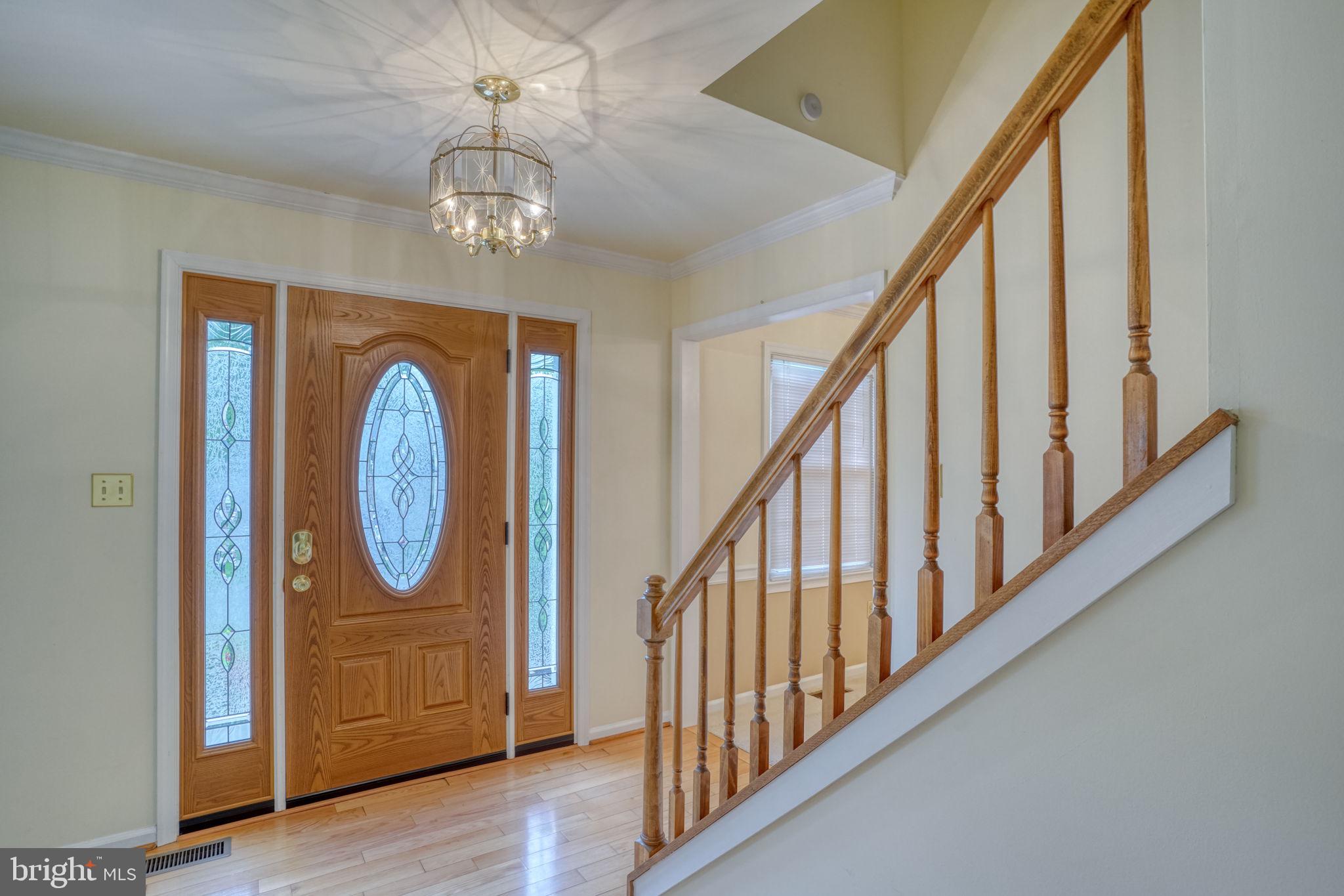 2 LILAC COURT