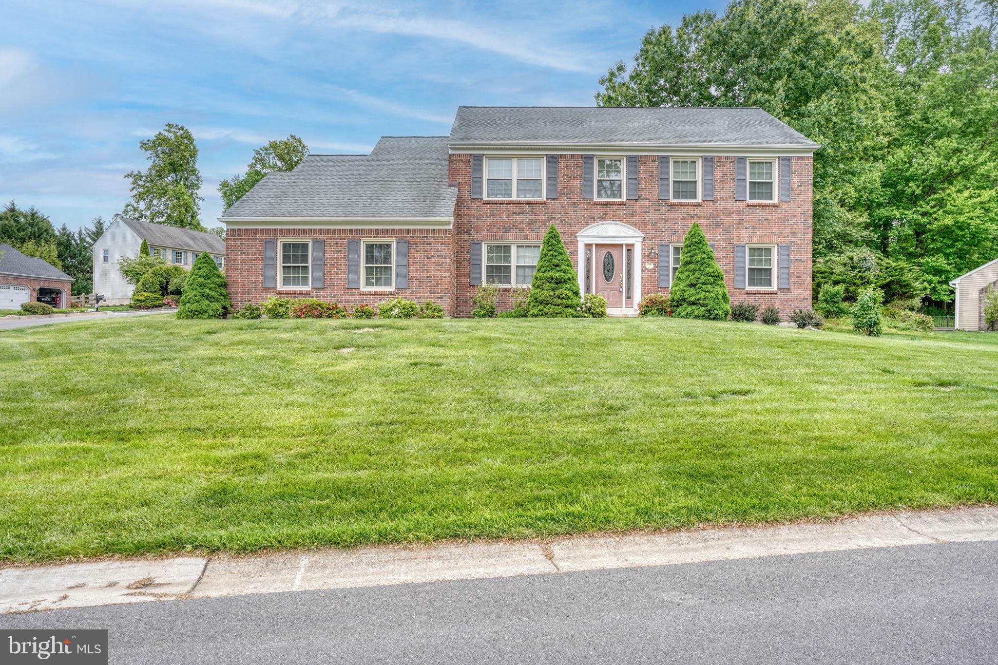2 LILAC COURT