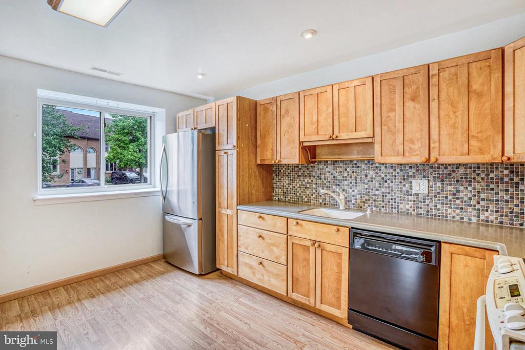 1380 BIRCH LANE E006