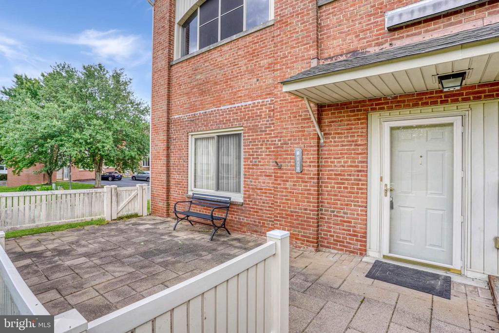 1380 BIRCH LANE E006