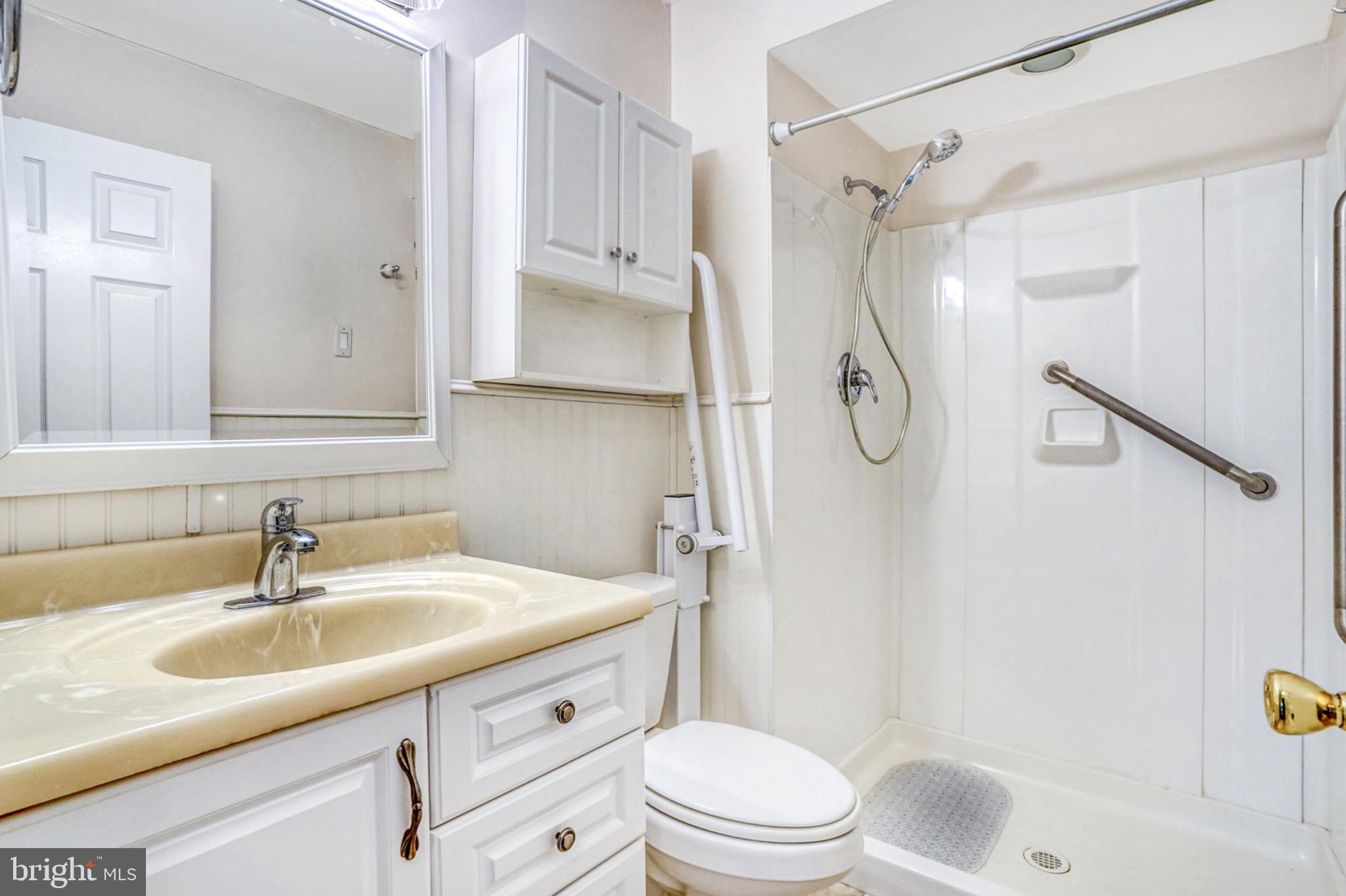 1380 BIRCH LANE E006