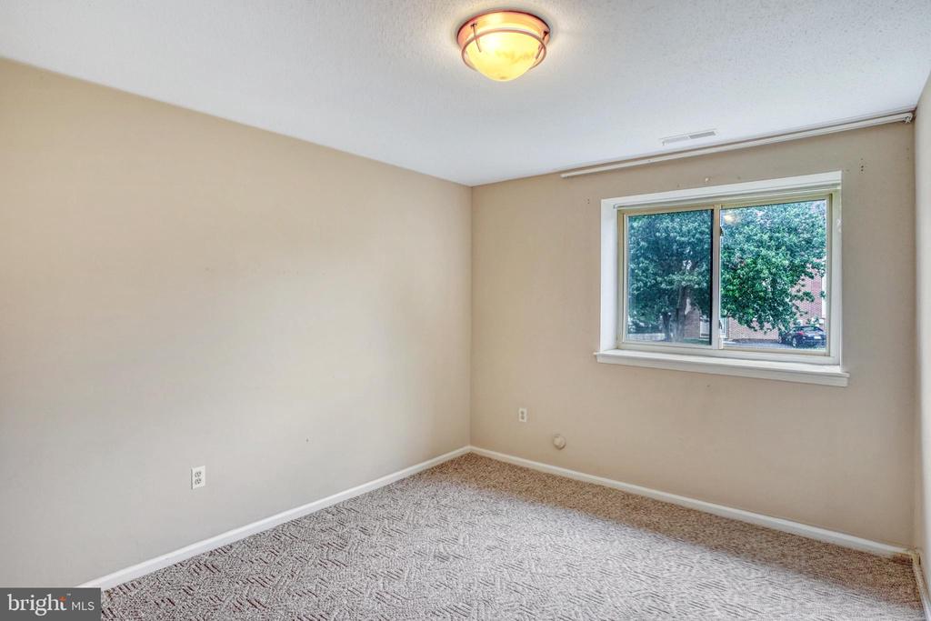 1380 BIRCH LANE E006