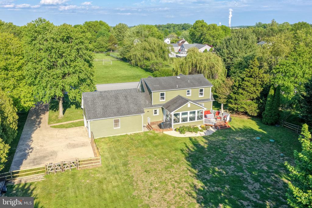 118 AIRMONT DRIVE