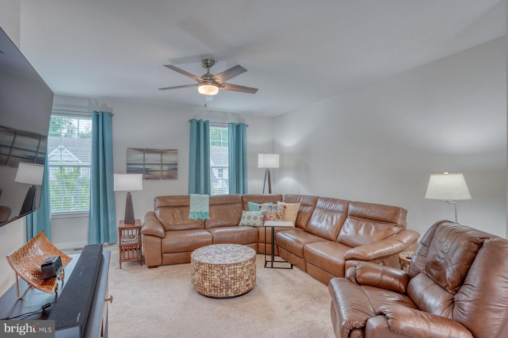2049 RIVERS DRIVE