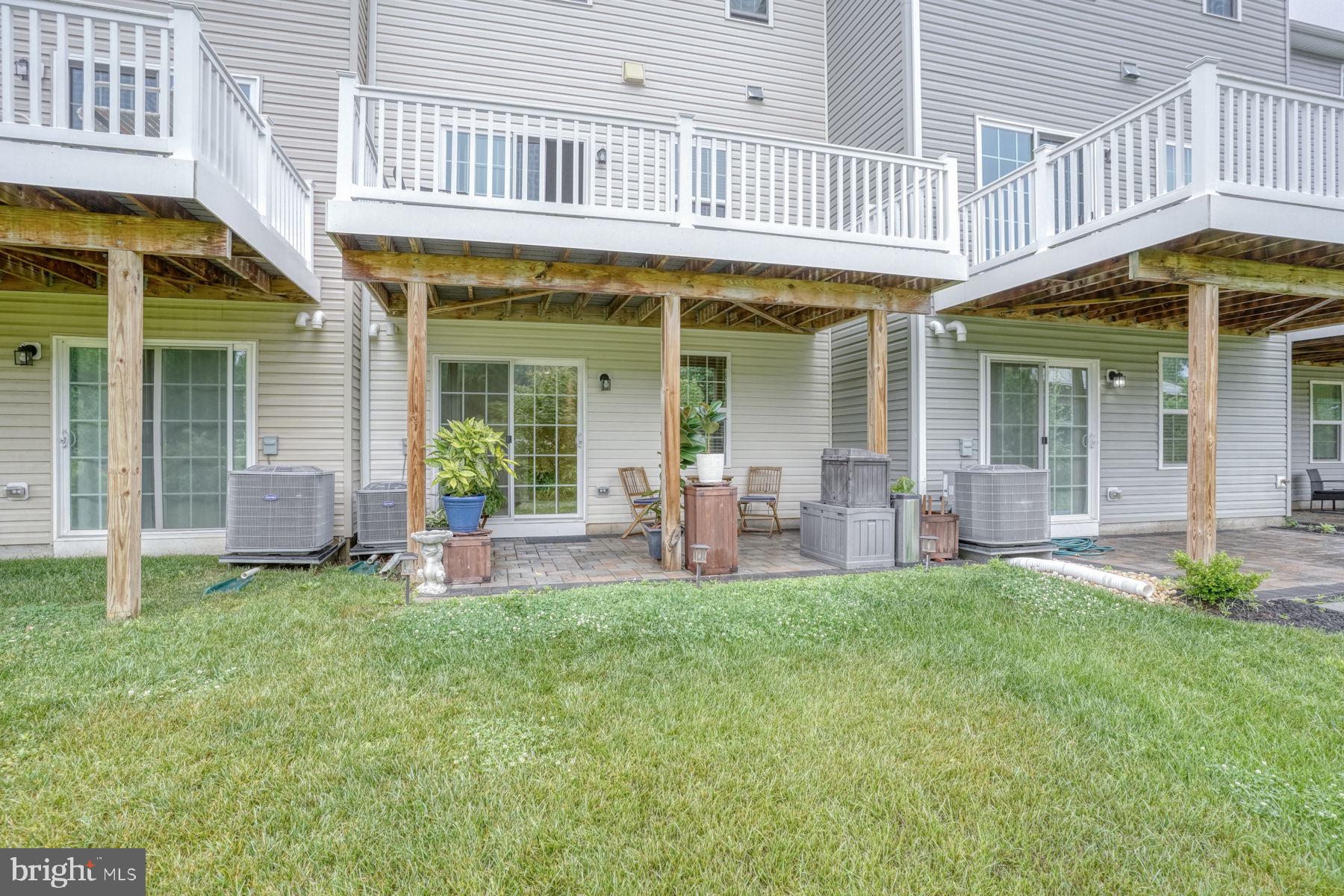 2049 RIVERS DRIVE