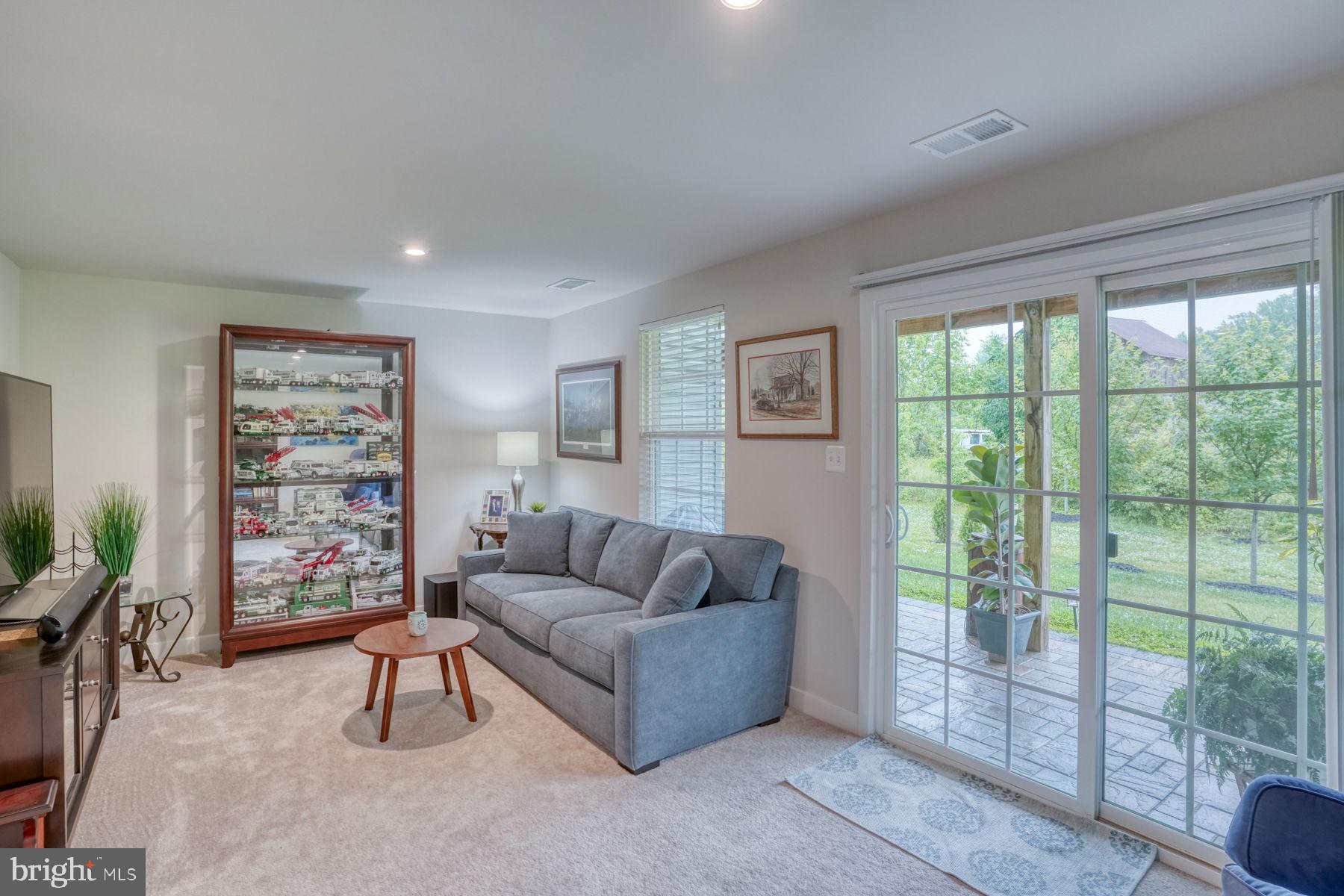 2049 RIVERS DRIVE