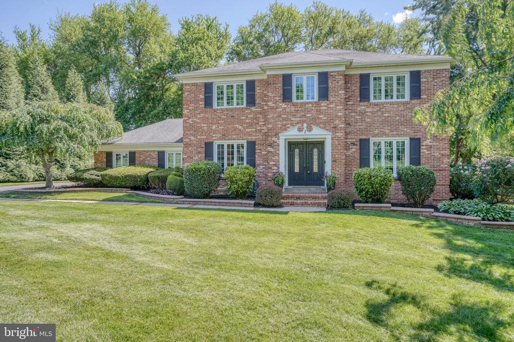 7 PIERSON DRIVE