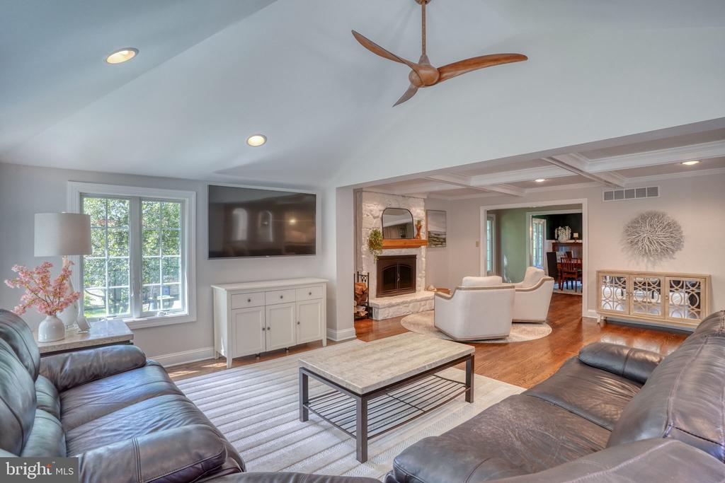 7 PIERSON DRIVE